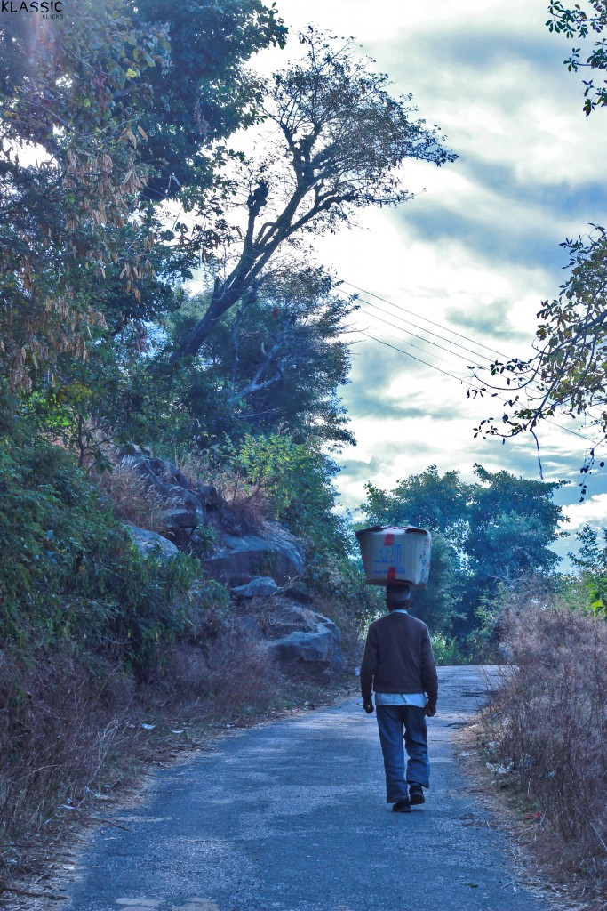 To Masroor Temple from Ranital